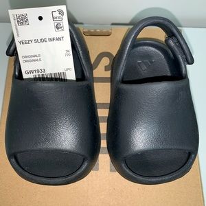 Yeezy slider infant